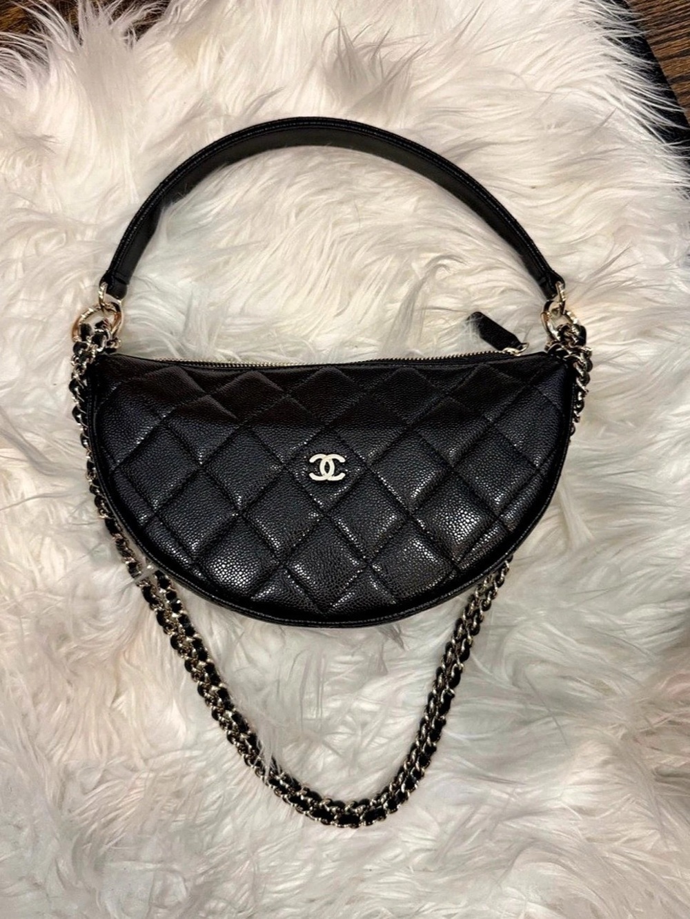 Chanel 25 Hobo Bag Small Quilted Shoulder Bag Black